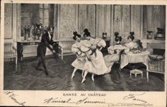 CPA Danse au chateau