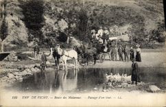 CPA Attelage Environs de Vichy Route de Malevaux Passage d'un gue Chevaux