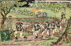 VINTAGE POSTCARD Militaria With the service in shift As scouts