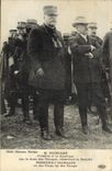 VINTAGE POSTCARD Poincare President of the Republic on the face of the Troops observing the battle