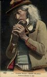 CPA Folklore Tabac Costumes Bretons Baud Vieillard allument sa pipe