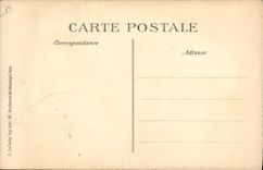 CPA Folklore Tabac Costumes Bretons Baud Vieillard allument sa pipe