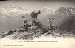 CPA Chevre Sur les sommets Aiguille vert et Mont Blanc 