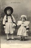 CPA Folklore Bretagne Grand frere et petite soeur 