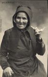 CPA Folklore Tabac Bretagne La pipe regaye ses vieux jours 