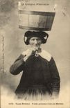CPA Folklore Tabac Bretagne Types bretons Vieille porteuse d'eau de Morlaix 