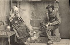 CPA Folklore Tabac Distraction des vieux jours Le pipe et le Flip