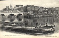 CPA Bateau Peniche Angers Pont de la Basse Chaine 