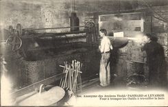 VINTAGE POSTCARD Panhard and Levassor Four have to soak the tools has to work wood
