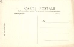 La POSTAL Panhard y Levassor cuatro de la VENDIMIA tiene que empapar las herramientas tiene que trabajar la madera