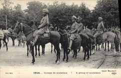 CPA Ane Mule Groupe de muletiers Militaria