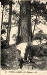 CPA Folklore Types landais Un resinier 