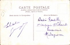 CPA Fantaisie Militaria L'escalier de la classe 