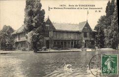 CPA Foret Bois de Vincennes La Maison forestiere et le lac Daumesnil
