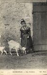 CPA Chevre Bourbonnais Une fermiere 