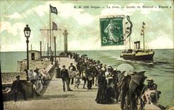 VINTAGE POSTCARD Boat Dieppe Steamer the Entered pier of the stearmer France