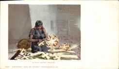 VINTAGE POSTCARD Indiens has Moki tennis shoe weaver