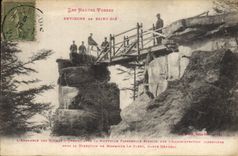 CPA Hautes Vosges Environs de Saint Die L'ensemble des roches d'Ormont avec la nouvelle passerelle 
