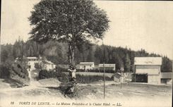 CPA Foret de Lente La maison forestiere et le Chalet Hotel