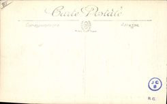 Barco de Boulogne de la POSTAL de la VENDIMIA en el mar el barco de la excursión de Holanda en el mar lleno