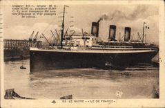 VINTAGE POSTCARD Boat Steamer Le Havre Ile de France