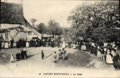 VINTAGE POSTCARD Folklore Breton Dances the ridee