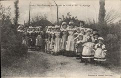 CPA Folklore Noce bretonne aux environs de Pont Aven Le cortege Mariage
