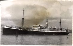 VINTAGE POSTCARD Boat Jamaica Steamer of the Brought together Chargers
