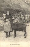 CPA Auvergnate sa Chevre Folklore TOP