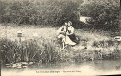 CPA Folklore La vie aux champs Au bord de l'etang Peche Pecheur 