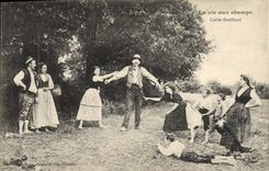 CPA Folklore La vie aux champs Colin Maillard 