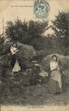 CPA Folklore La vie aux champs Les moissonneuses 