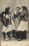 CPA Folklore La danse en Bretagne Le bal a quatre 