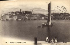 CPA Bateau Peche Cannes le port 