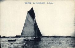 VINTAGE POSTCARD Bateau Fishes Tremblande Seudre