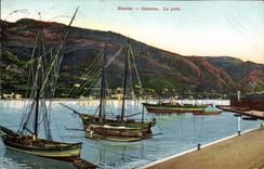 CPA Bateau Peche Menton Garavan Le port 
