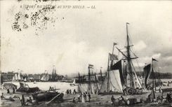 VINTAGE POSTCARD Bateau Fishes Port of Dieppe with 17th