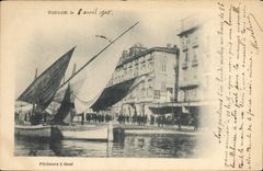 VINTAGE POSTCARD Bateau Fishes Toulon Pecheurs has Quai