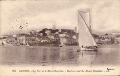 CPA Bateau Peche Cannes Le port et le Mont Chevalier 