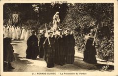 CPA Folklore Perros Quirrec La procession du pardon 