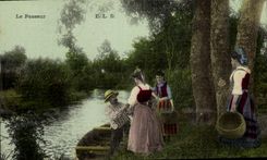 CPA Folklore Le passeur