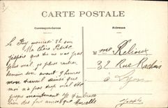 CPA Folklore Attendez un peu ! Femme 