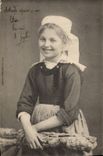 CPA Folklore Jeuen fille de Quimperle Bretagne 