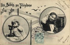 CPA Fantaisie Telephone Nos bebes au telephone