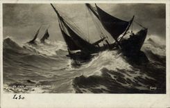 CPA Bateau Peche En cape debout a la lame 
