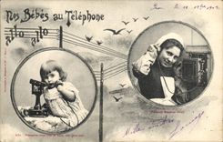 CPA Fantaisie Telephone Nos bebes au telephone