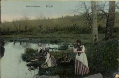 CPA Folklore Les laveuses 