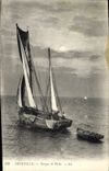CPA Bateau Trouville Barque de peche 