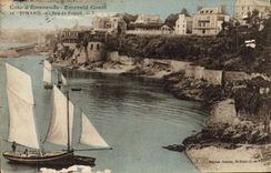 VINTAGE POSTCARD Dinard Boat the bay of the prayer