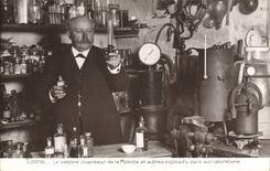 POSTAL Militaria Turpin de la VENDIMIA el inventor famoso de la melinita y otros explosivos en su laboratorio